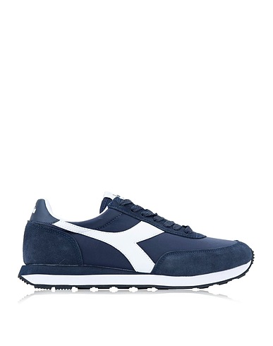 DIADORA