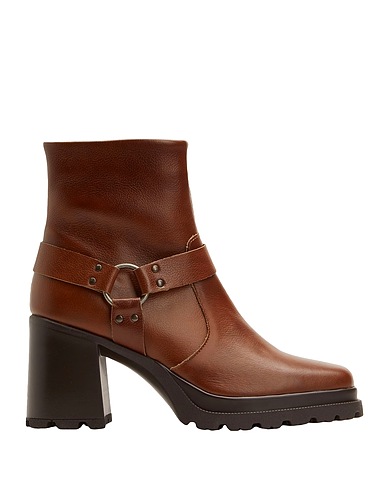 8 by YOOX Ankle boot LEATHER BUCKLE-DETAIL ANKLE BOOT
 Tan 100% Calfskin