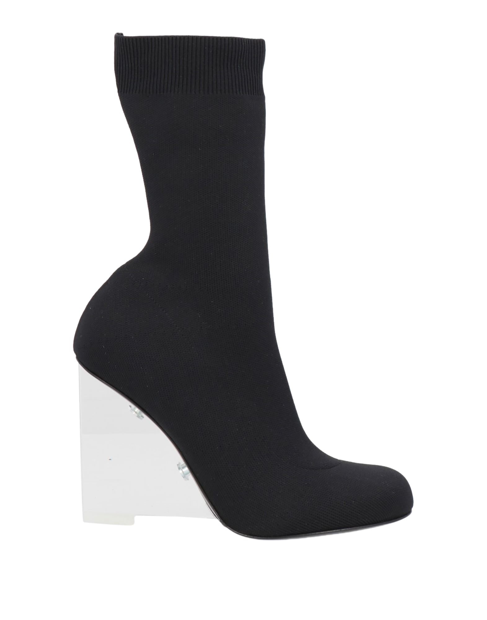 MCQUEEN Полусапоги и высокие ботинки