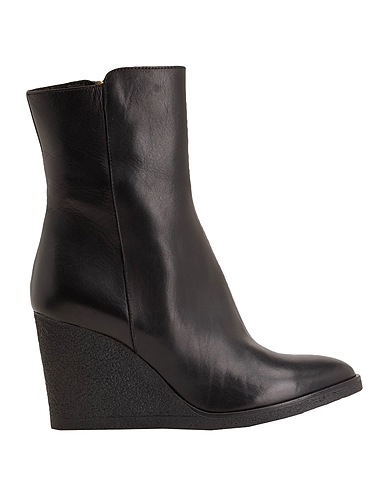 8 by YOOX Ankle boot LEATHER ROUND-TOE PLATFORM ANKLE BOOT
 Black 100% Calfskin