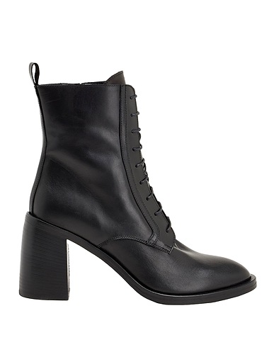 8 by YOOX Ankle boot LEATHER HEELED CHELSEA ANKLE BOOTS
 Black 100% Calfskin