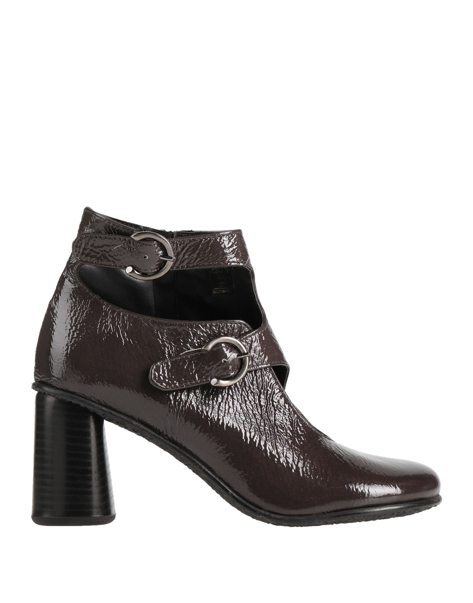 1725.A - Ankle boots