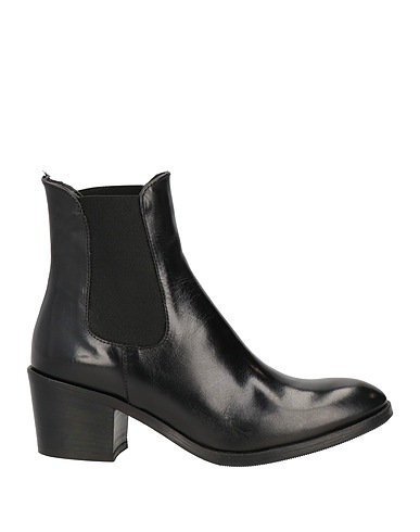 1725.A Ankle boot Black Leather