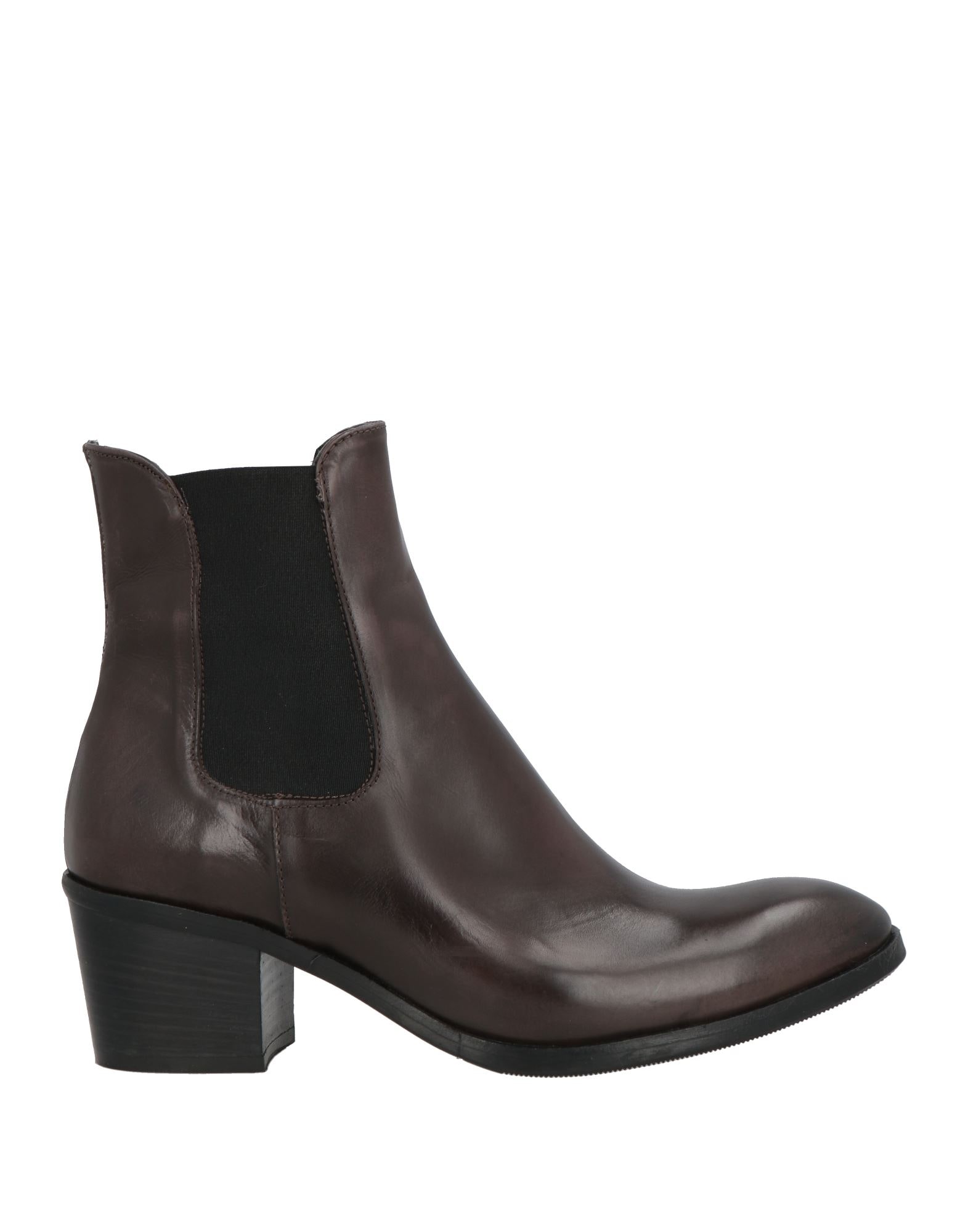 1725.A - Ankle boots