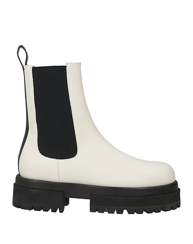 MARIA LUCA Ankle boot Soft Leather, Elastic fibres