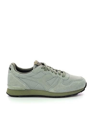 DIADORA