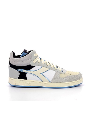 DIADORA