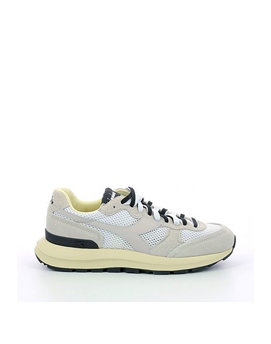 DIADORA