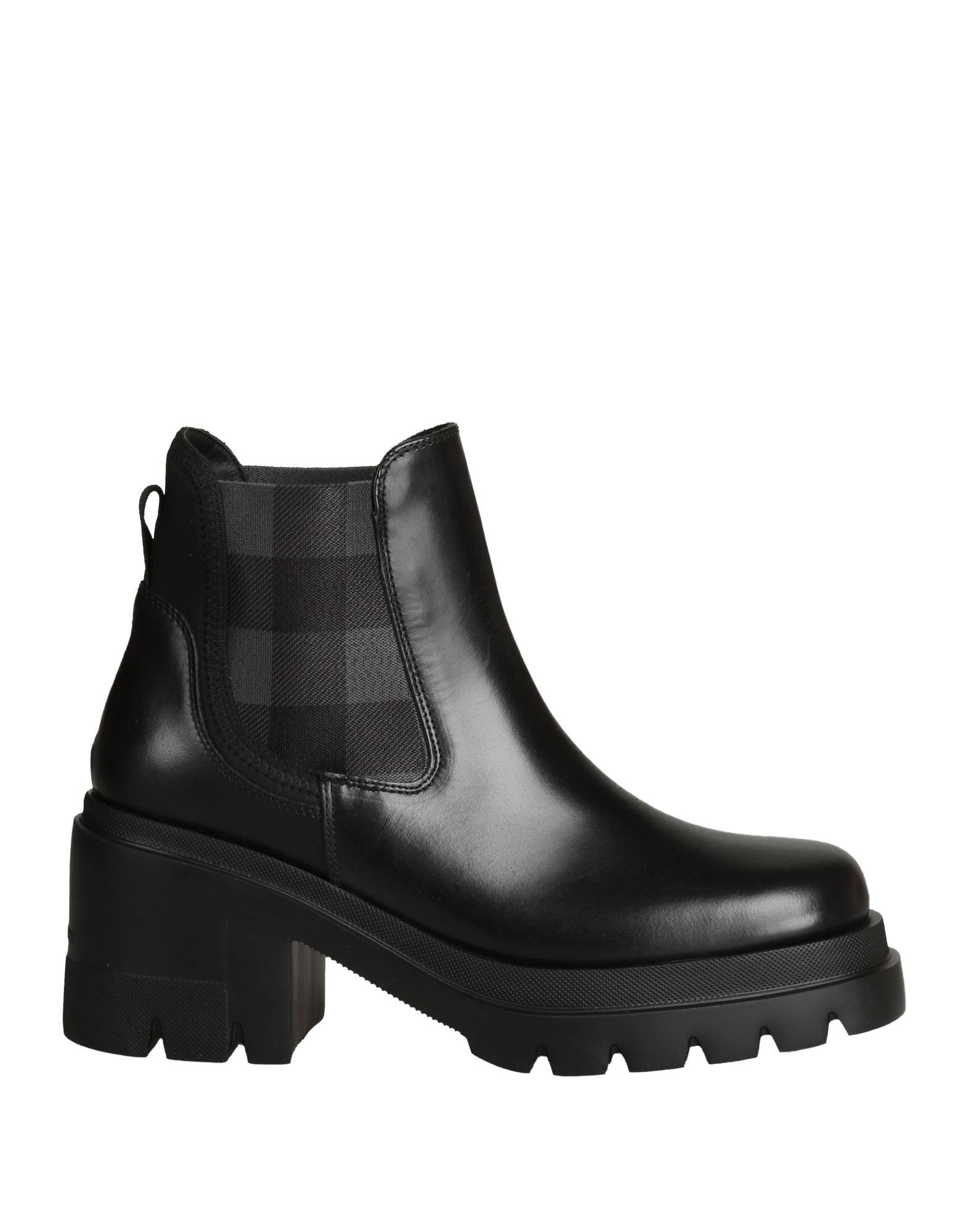 ショートブーツ・ブーティ WOOLRICH Woman Flat ankle boots Black WFW242551 1110 Women's New Chelsea Boots black | Woolrich US