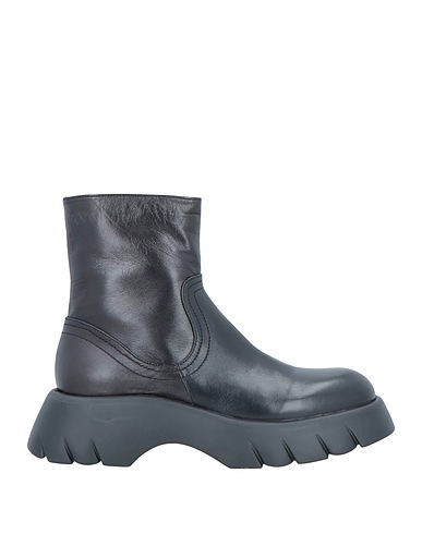 POMME D'OR Ankle boot Black Soft Leather