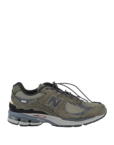 NEW BALANCE Sneakers 2002
Soft Leather, Textile fibres