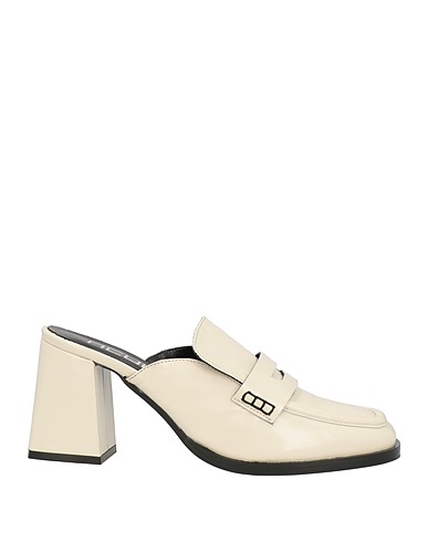 NCUB Mules and clogs Off white Soft Leather