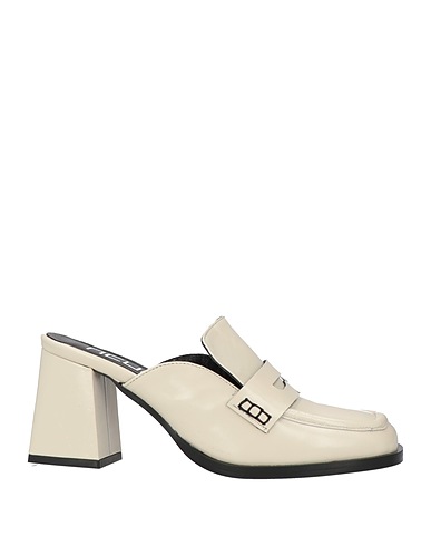 NCUB Mules and clogs Cream Soft Leather