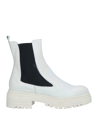 CUPLÉ Ankle boot Off white Leather