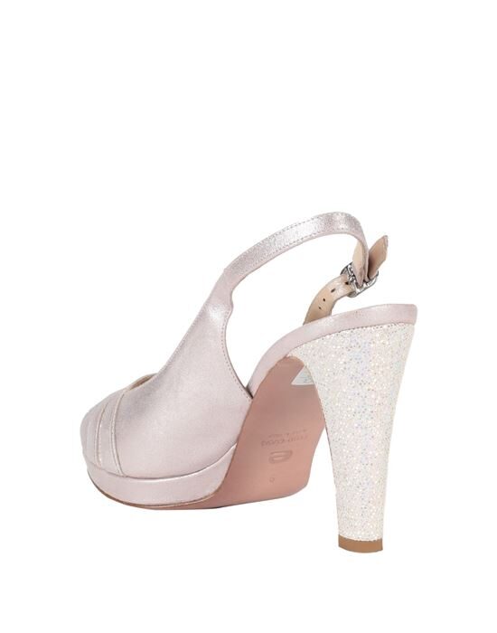 ELATA Сандалии