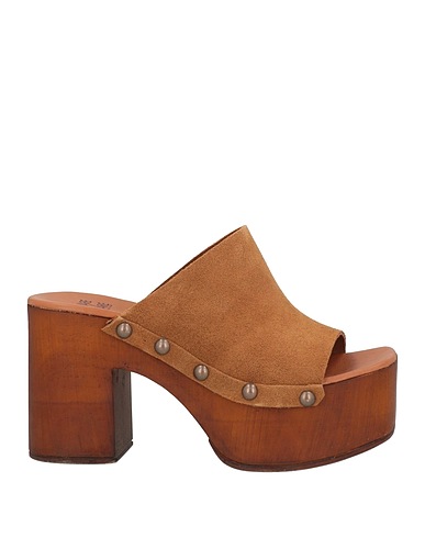 MARE E MARE Mules and clogs Brown Leather