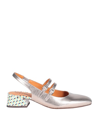 CHIE MIHARA Pump Platinum Leather