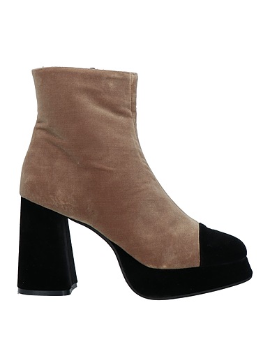 ROBERTO FESTA Ankle boot Camel Textile fibres