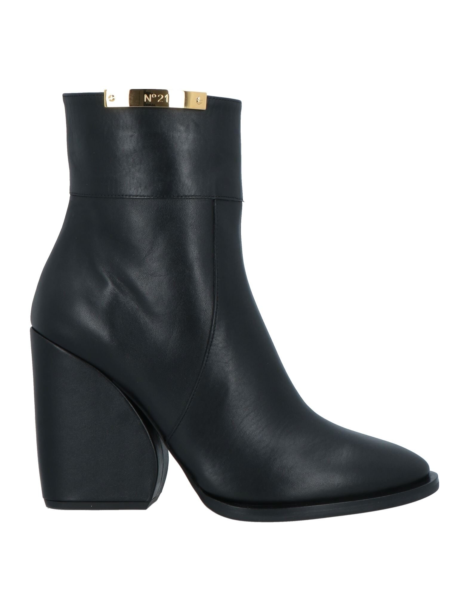 N°21 - Ankle boots