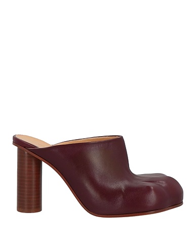 JW ANDERSON Mule e zoccoli Prugna Pelle