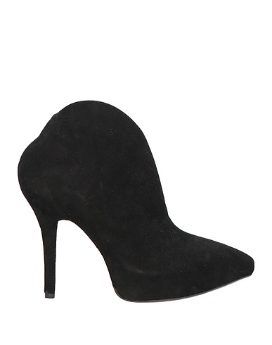 ALAÏA Ankle boot Black Goat skin
