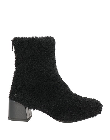COLLECTION PRIVĒE? Ankle boot Black 100% Ovine leather