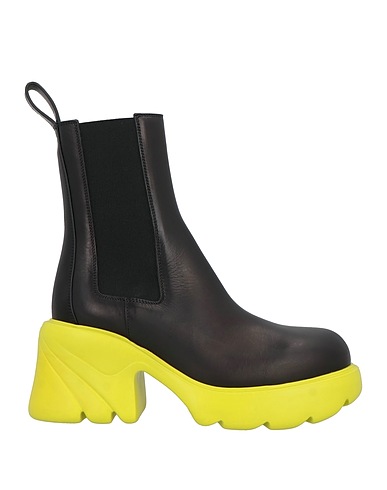 BOTTEGA VENETA Ankle boot Black Calfskin
