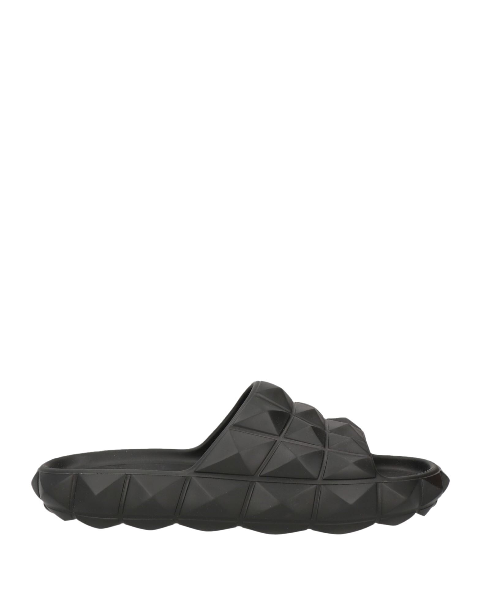 【関税＆送料込み】Valentino Garavani Slippers VALENTINO GARAVANI | Black Men's Mules And Clogs | YOOX