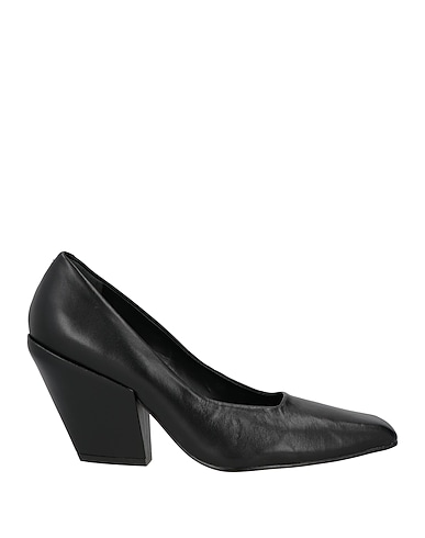 CARRANO Court Black Leather