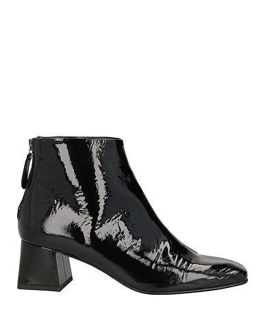 ZINDA ショートブーツ ブラック 革（なめし加工）