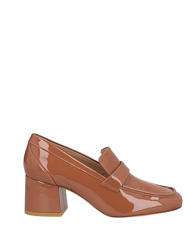 STUART WEITZMAN Loafers Camel Leather