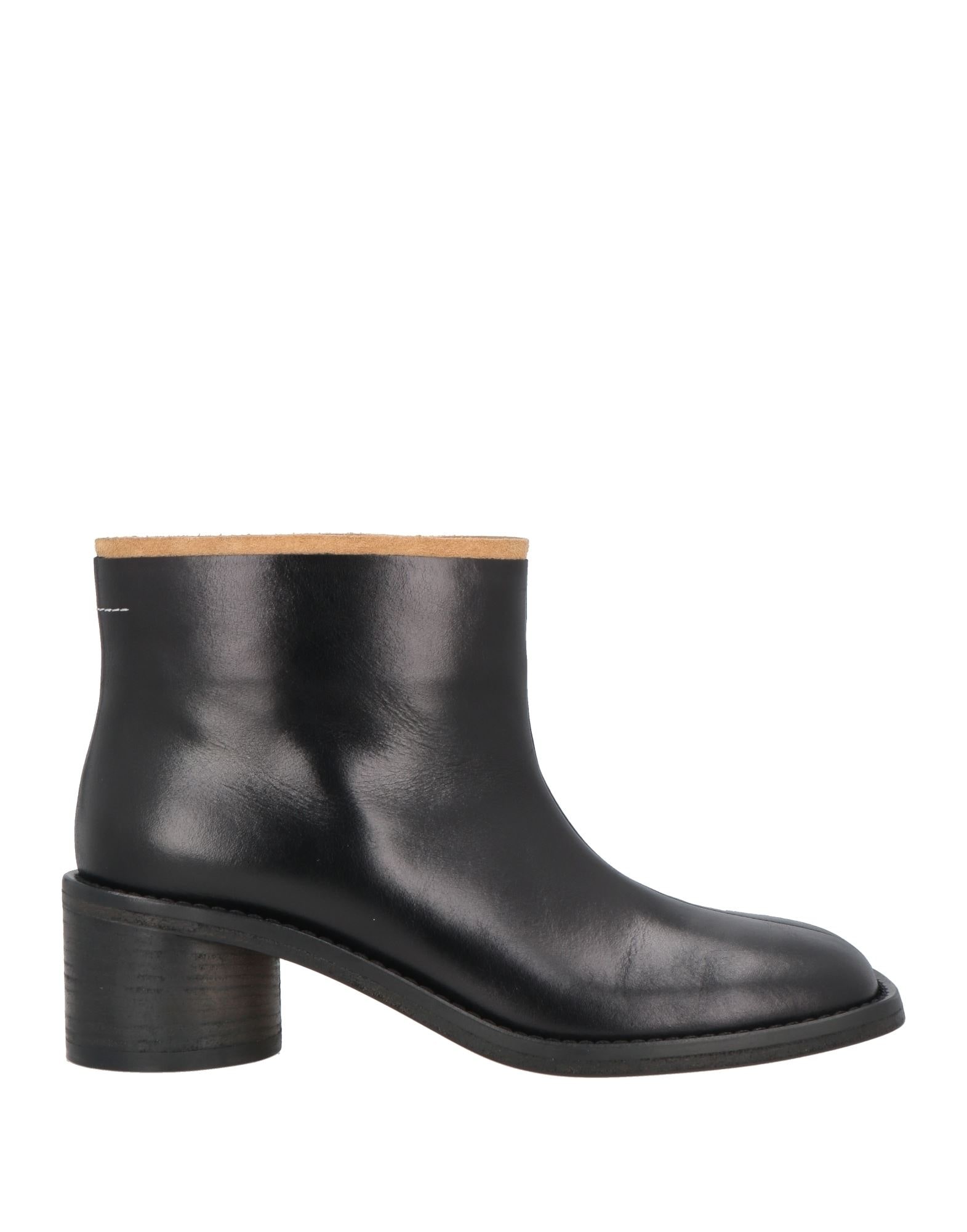 MM6 MAISON MARGIELA | Black Women's Ankle Boot | YOOX