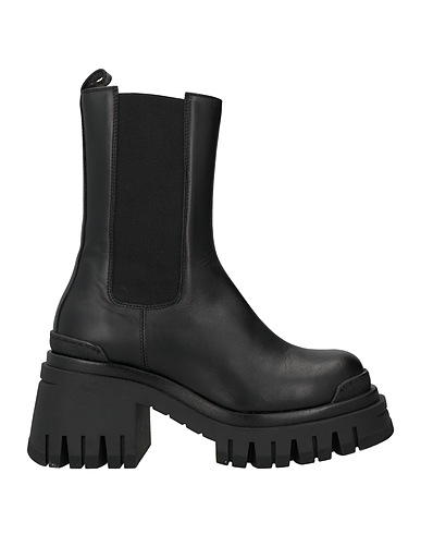 ENNEQUADRO Ankle boot Calfskin