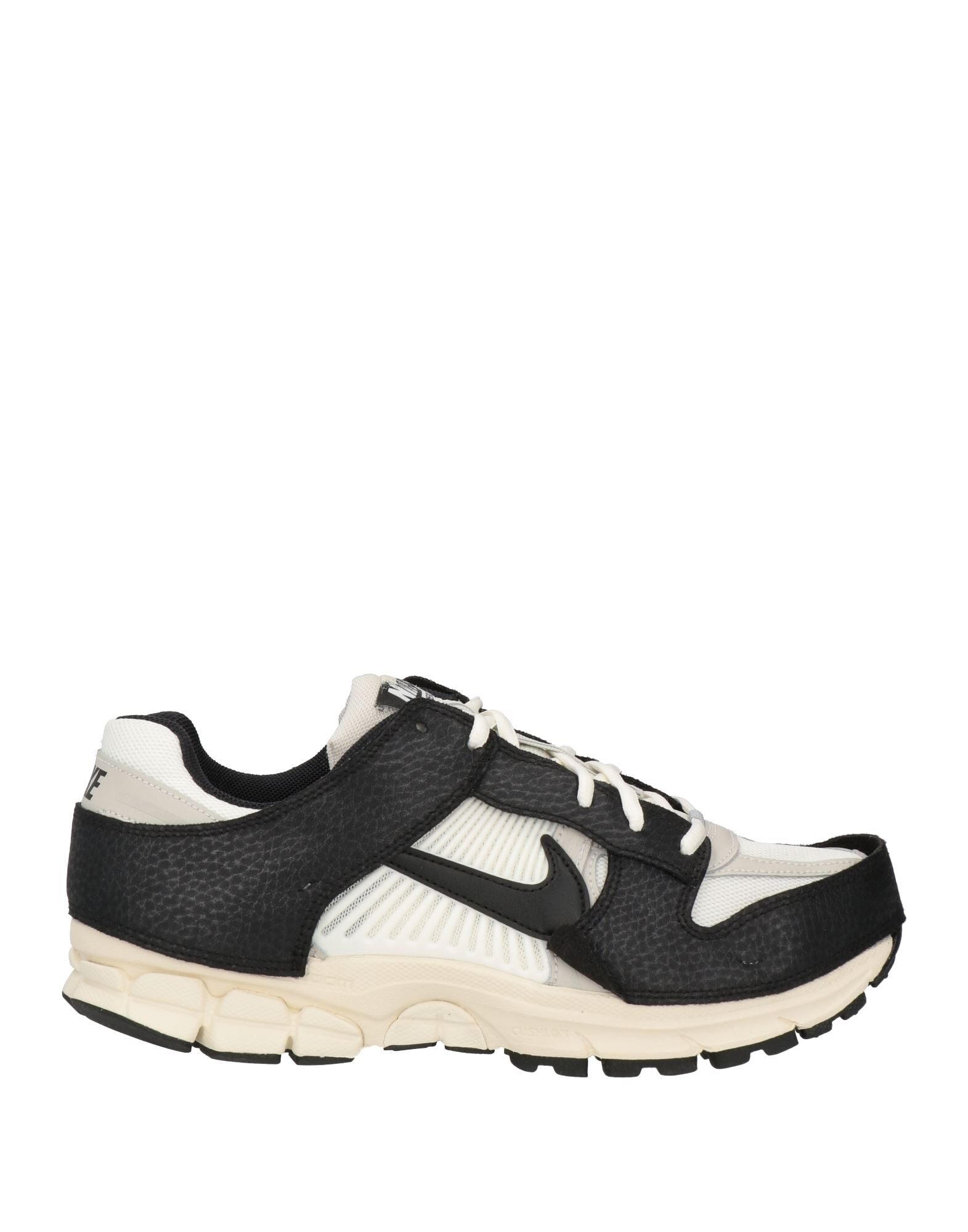 NIKE - スニーカー