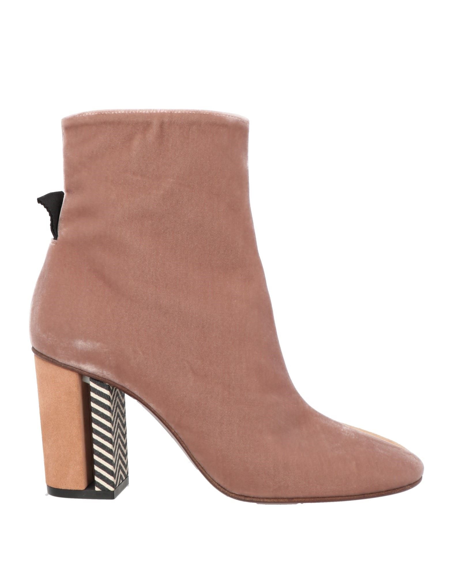 STEPHEN VENEZIA Footwear | Black Women's Boots | YOOX