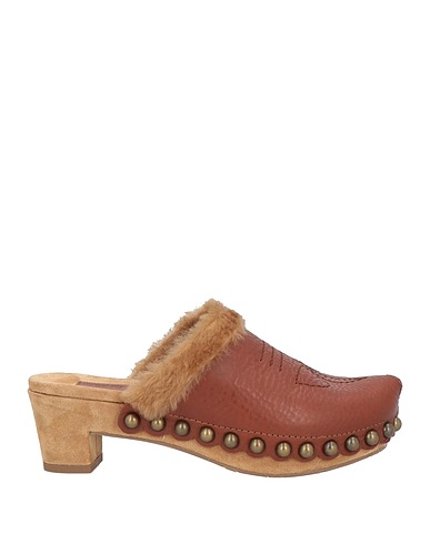 PEDRO GARCÍA Mules and clogs Brown Leather