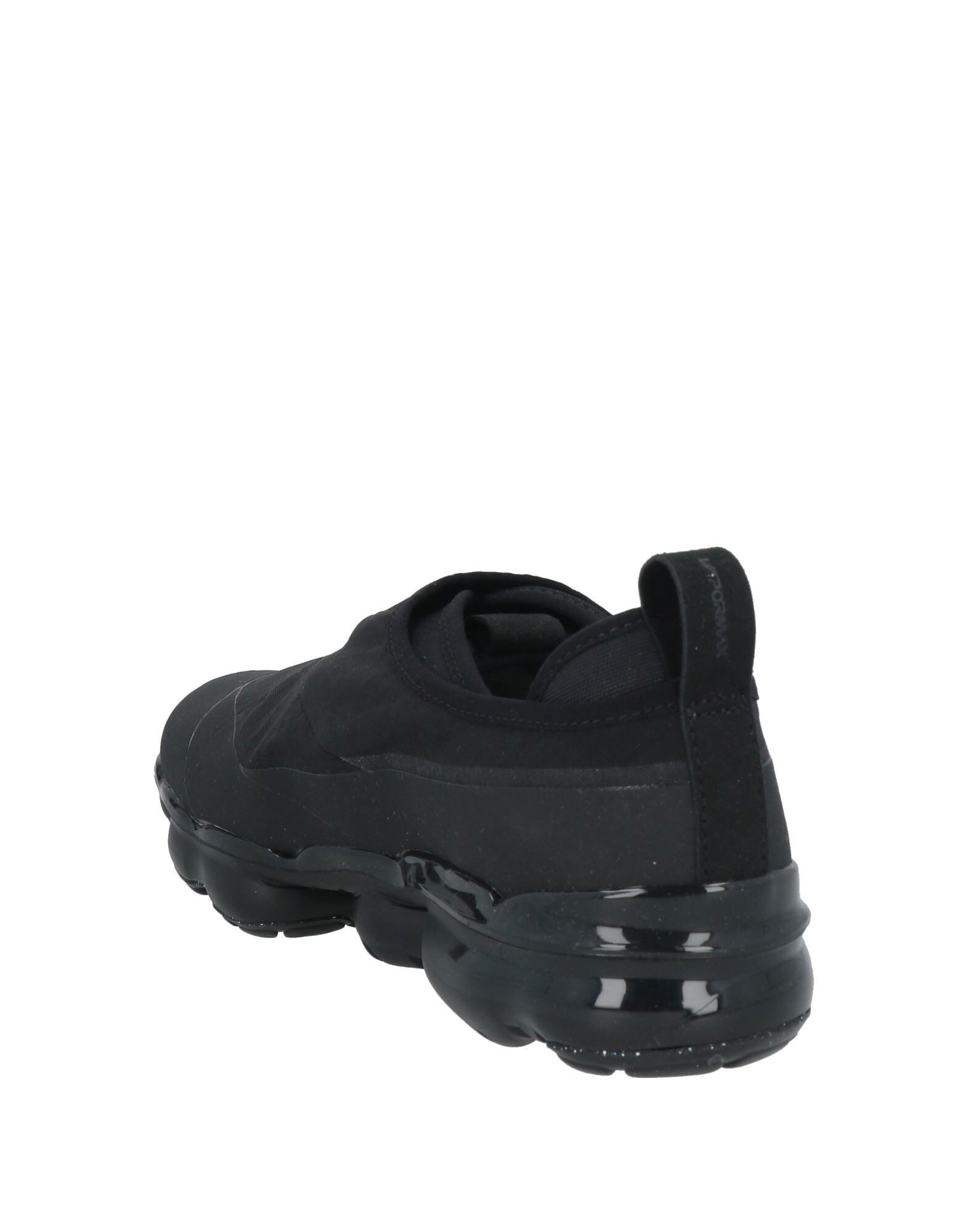 nike chunky sole sneakers