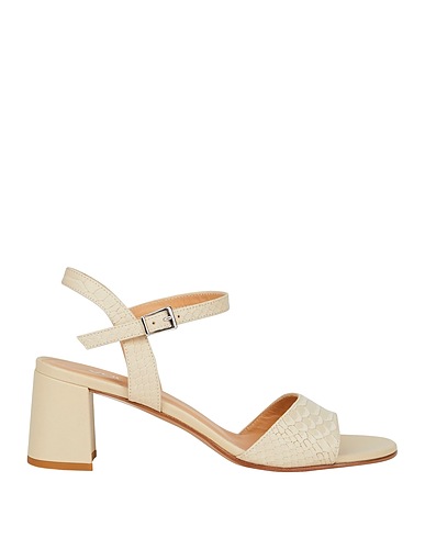 VOLTAN Sandals Ivory Leather