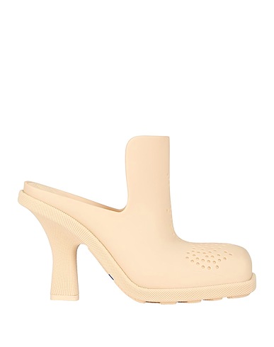 BURBERRY Mules and clogs Beige Rubber