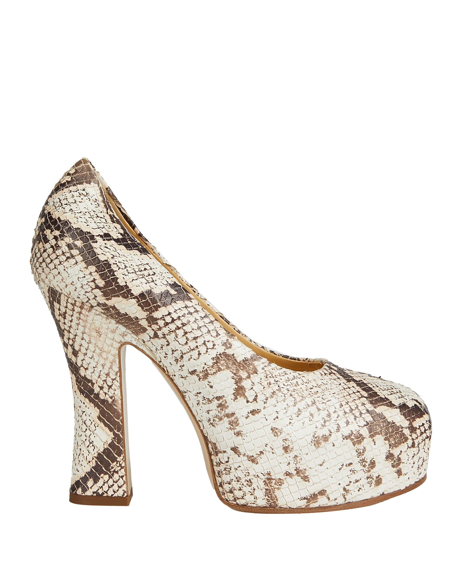 BURBERRY - パンプス