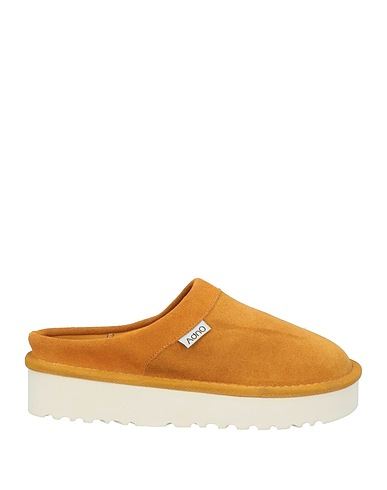 ADNO® Mules and clogs Camel Leather