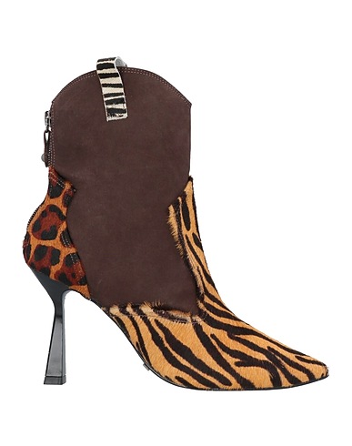CECCONELLO Ankle boot Leather
