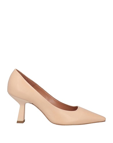 J.A.P. JOSE ANTONIO PEREIRA Pump Sand Leather