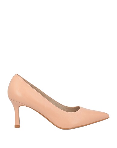 EZZIO Court Camel Leather