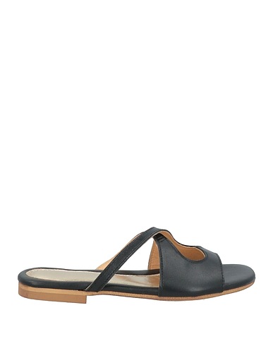 LES ITALIENNES Sandals Black Leather