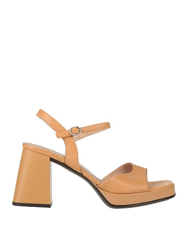 WONDERS Sandals Sand Leather