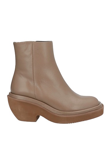 PALOMA BARCELÓ Ankle boot Light brown Leather