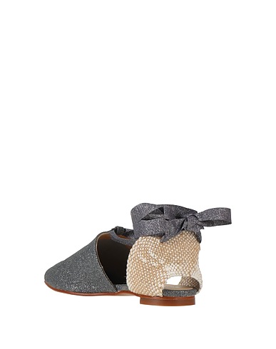 Ballet flats