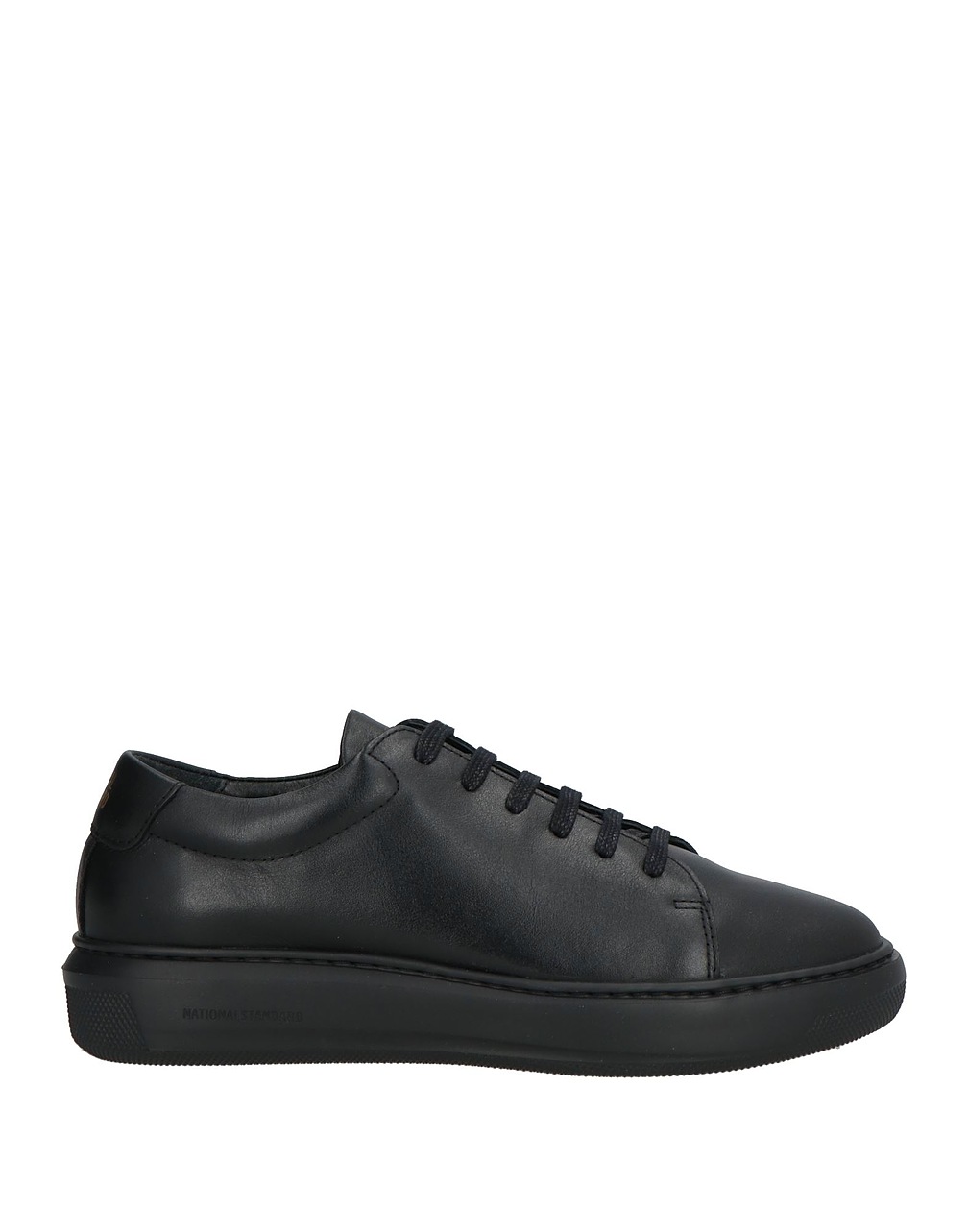 NATIONAL STANDARD - Trainers