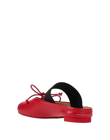 Mules and clogs